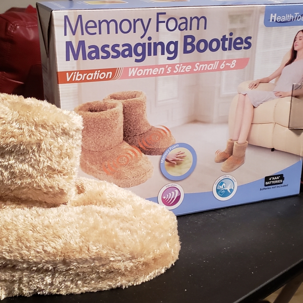 Slippers massaging